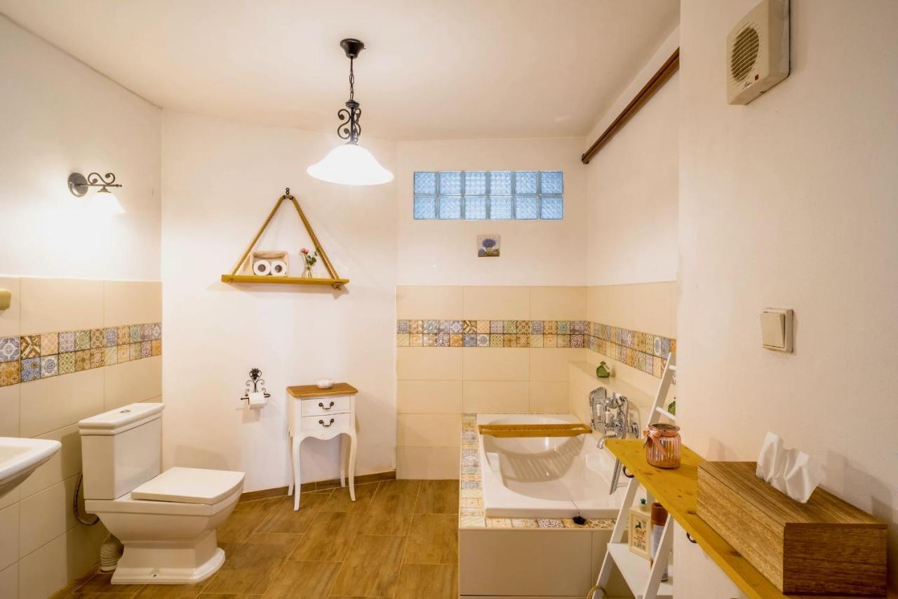 Rustic House V Luzickych Horach Apartment Jiretin pod Jedlovou Luaran gambar