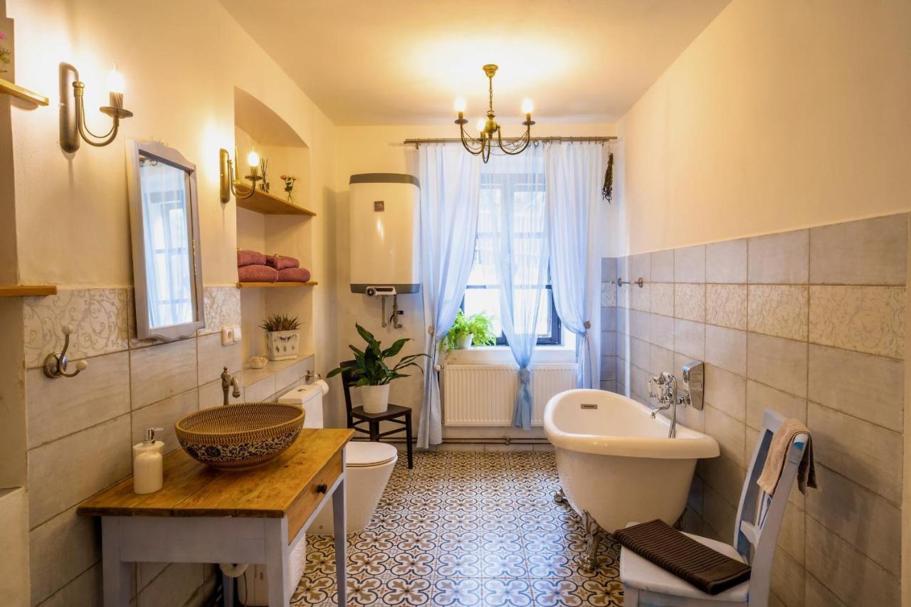Rustic House V Luzickych Horach Apartment Jiretin pod Jedlovou Luaran gambar