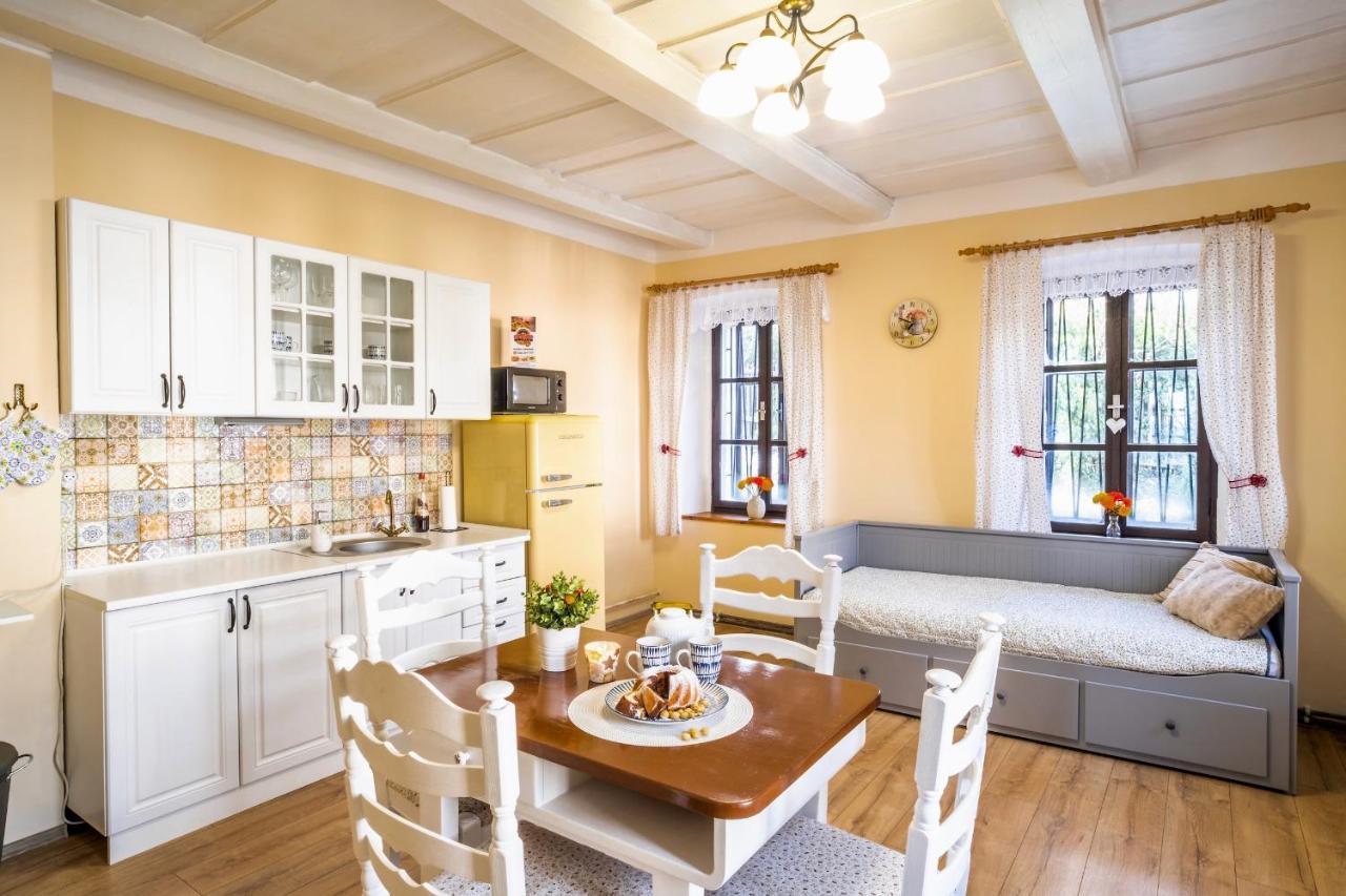 Rustic House V Luzickych Horach Apartment Jiretin pod Jedlovou Luaran gambar
